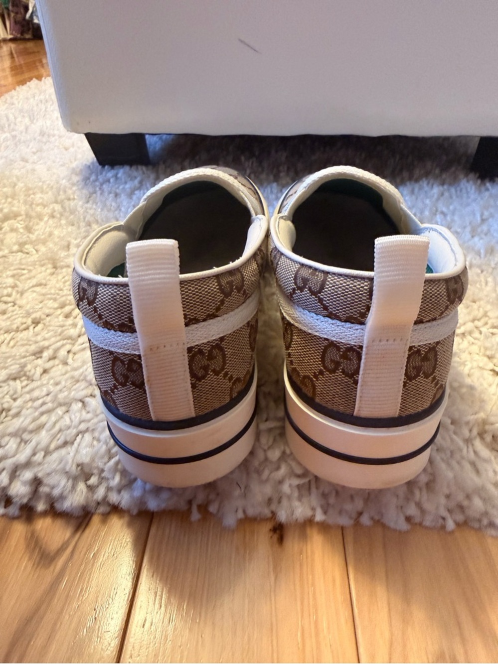 Gucci Sneakers - Picture 4 of 8